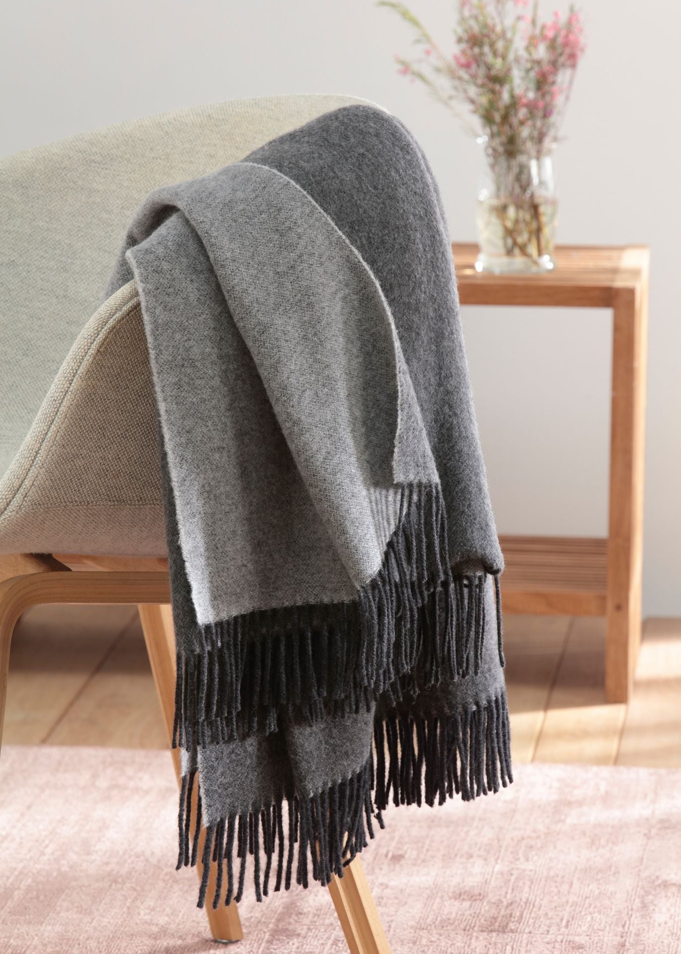 Plaid en Laine Double Face Anthracite et Gris - Biederlack