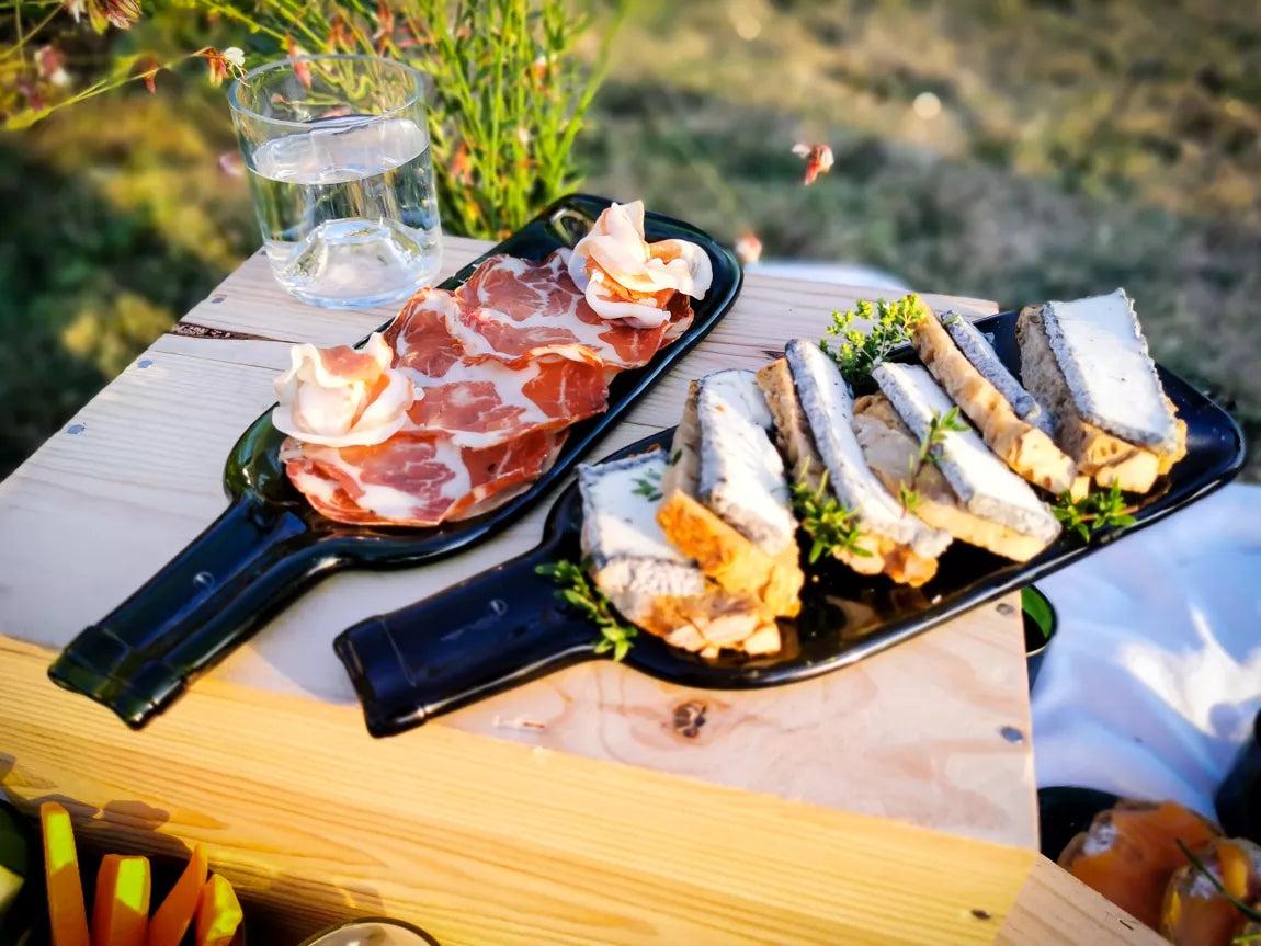 Planche de Présentation Bouteille Plate en Verre - Plates & Culotées