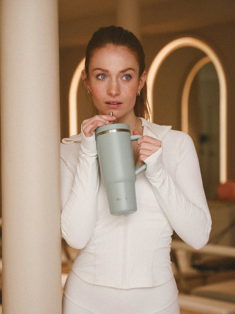 Travel Cup Isotherme en Inox avec Paille 900 ml - Qwetch