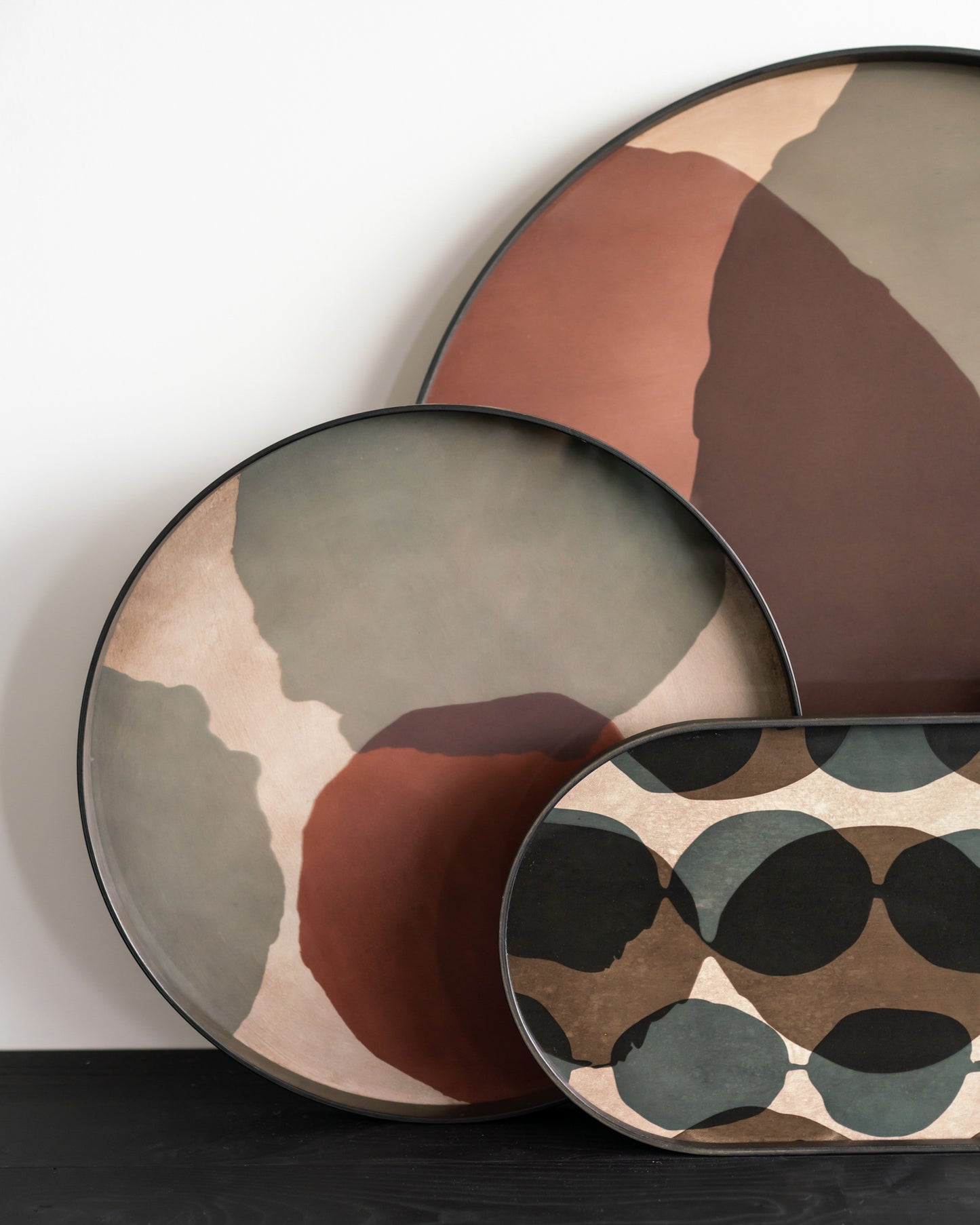 Plateau en Verre Rond Connected Dots - Ethnicraft 61 CM