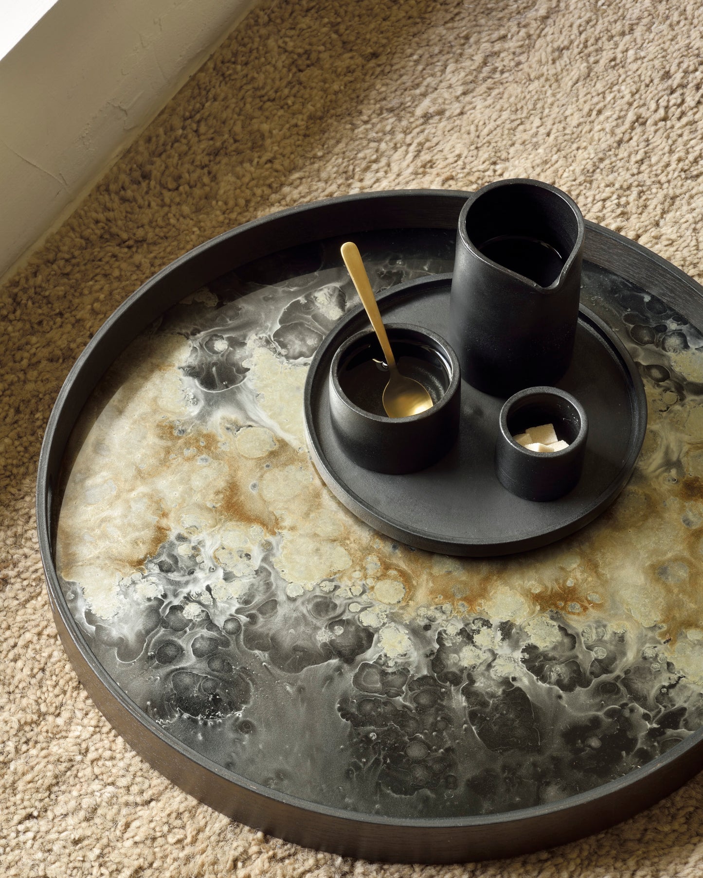 Plateau en Verre Organic Noir/Sable 48 CM - Ethnicraft