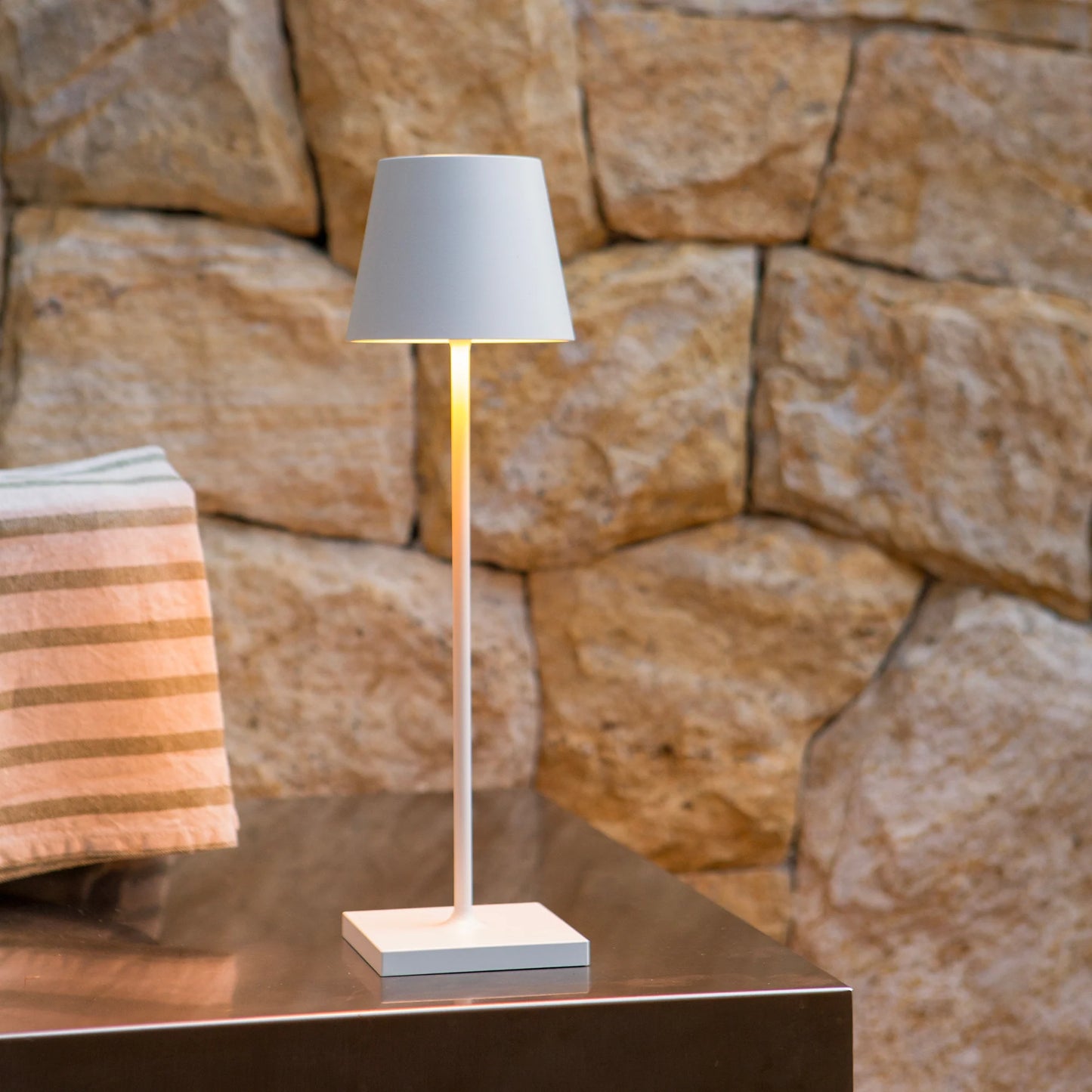Lampe de Table Poldina Portative LED H.38 cm Intérieur/Extérieur - Zafferano