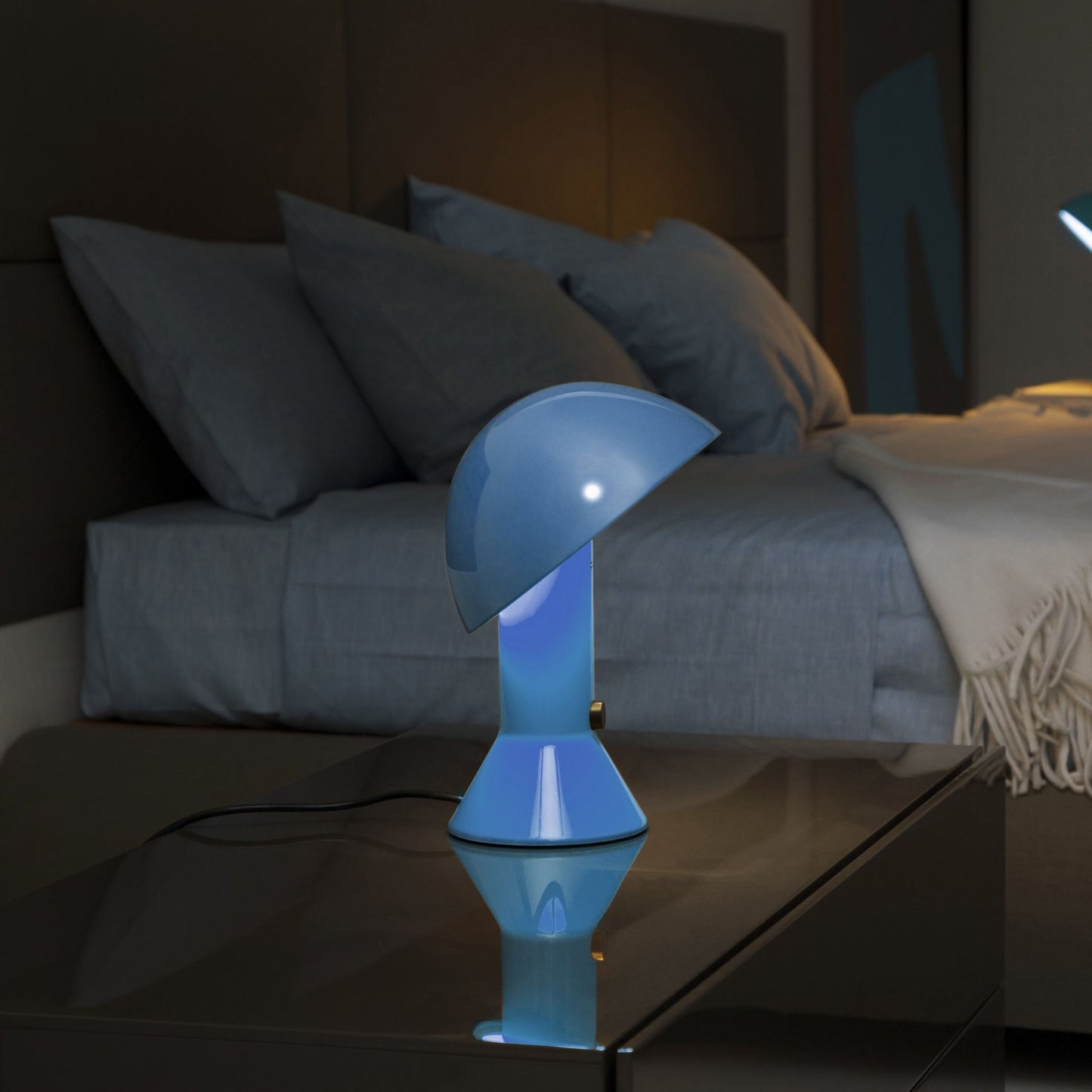 Martinelli Luce Lampe de table Elmetto bleue
