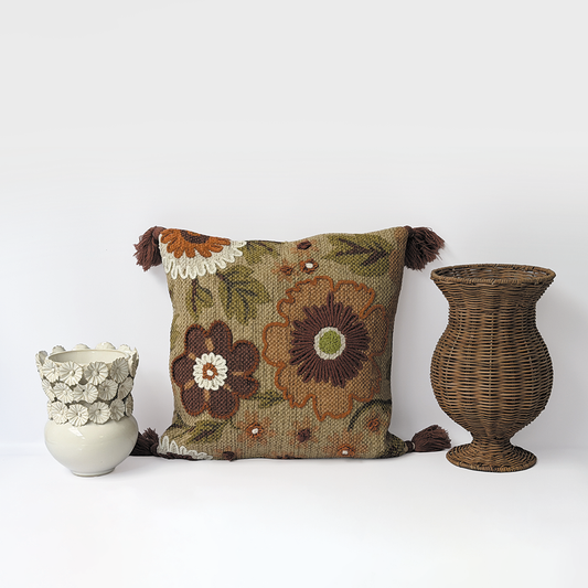 Coussin Terracotta Fleuri à Pompoms 45x45 cm - Opjet
