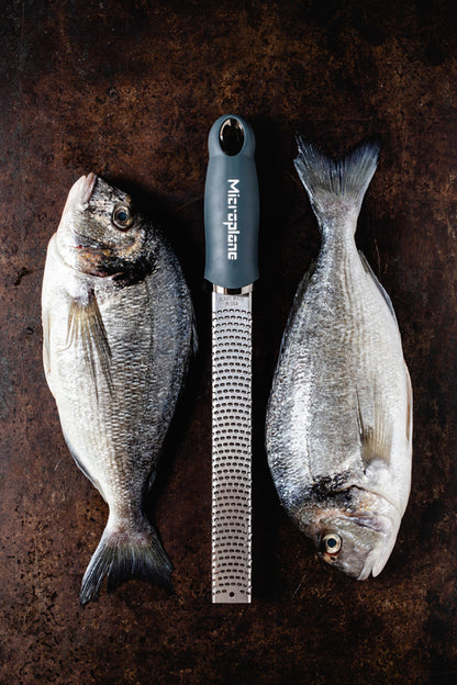 Zesteur Ultra-Affûté Premium 32,5x3,5 cm - Microplane