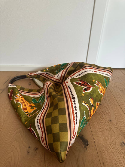 Sac Foulard Large avec Poignée en Cuir Véritable Motifs Félins - Une Autre Maison
