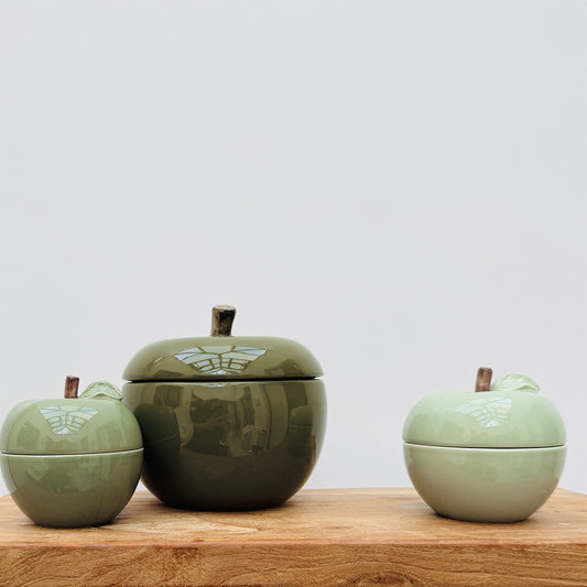 Boîte Pomme Colorée en Dolomite H.17 cm - Opjet