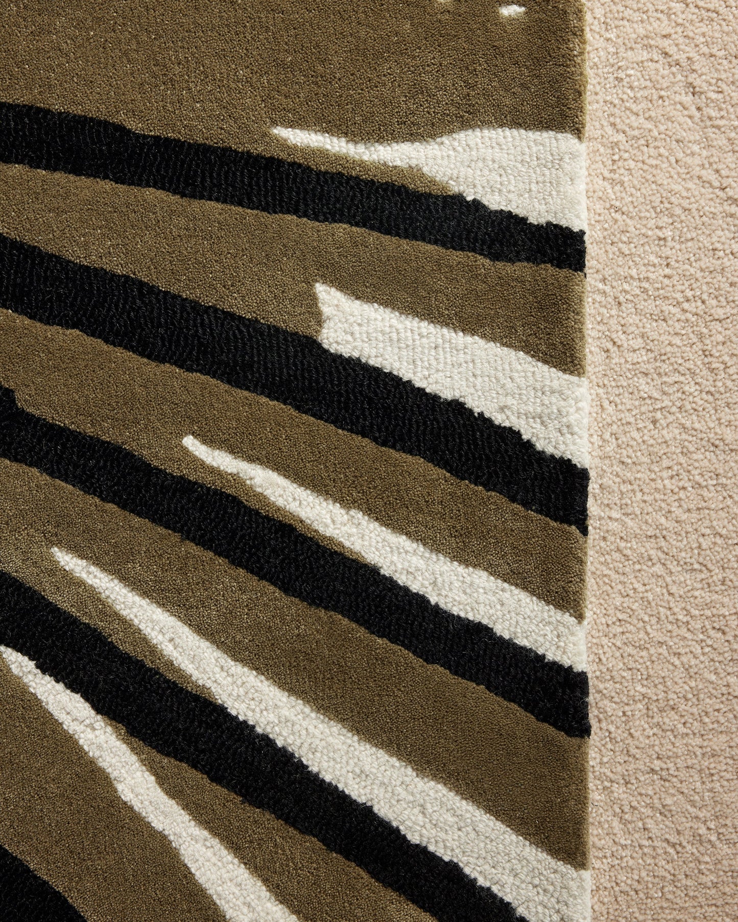 Tapis Pâquerette en Laine et Jute 170x240 cm - Maison Sarah Lavoine