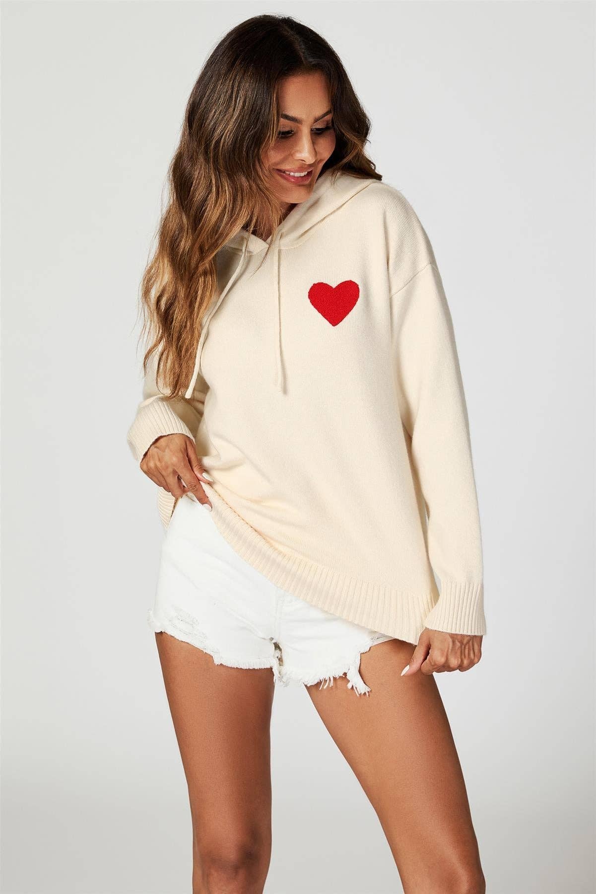 Sweat à Capuche Ivoire Brodée avec Coeur - FS Collection