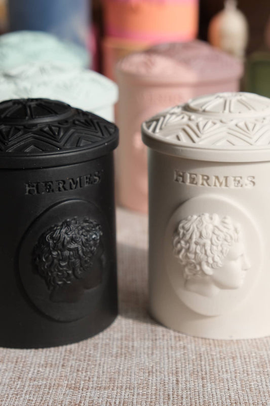 Bougie Parfumé en Bocal Hermès 180g - Éclat de l'Aube