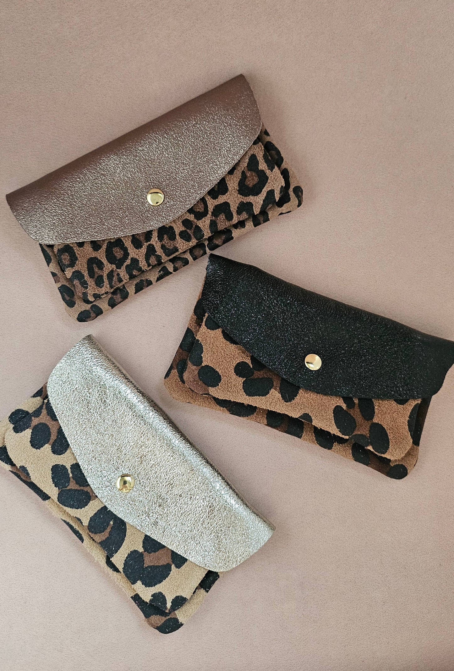 Pochette en Cuir de Vachette, Double Poches Léopard 15 x 1 x 8,5 cm