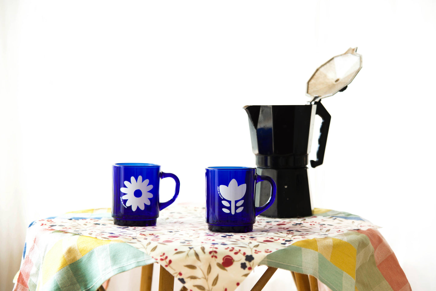 Set de 4 Mugs en Verre Rétros Bleu Fleurs - Duralex