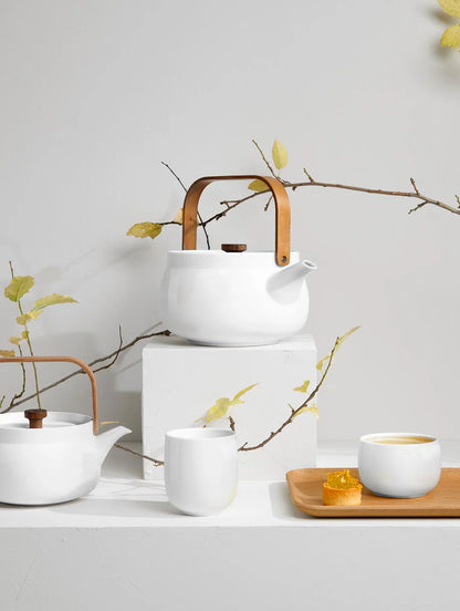 Théière en Porcelaine Blanche avec Manche en Bois Janpandi - ASA