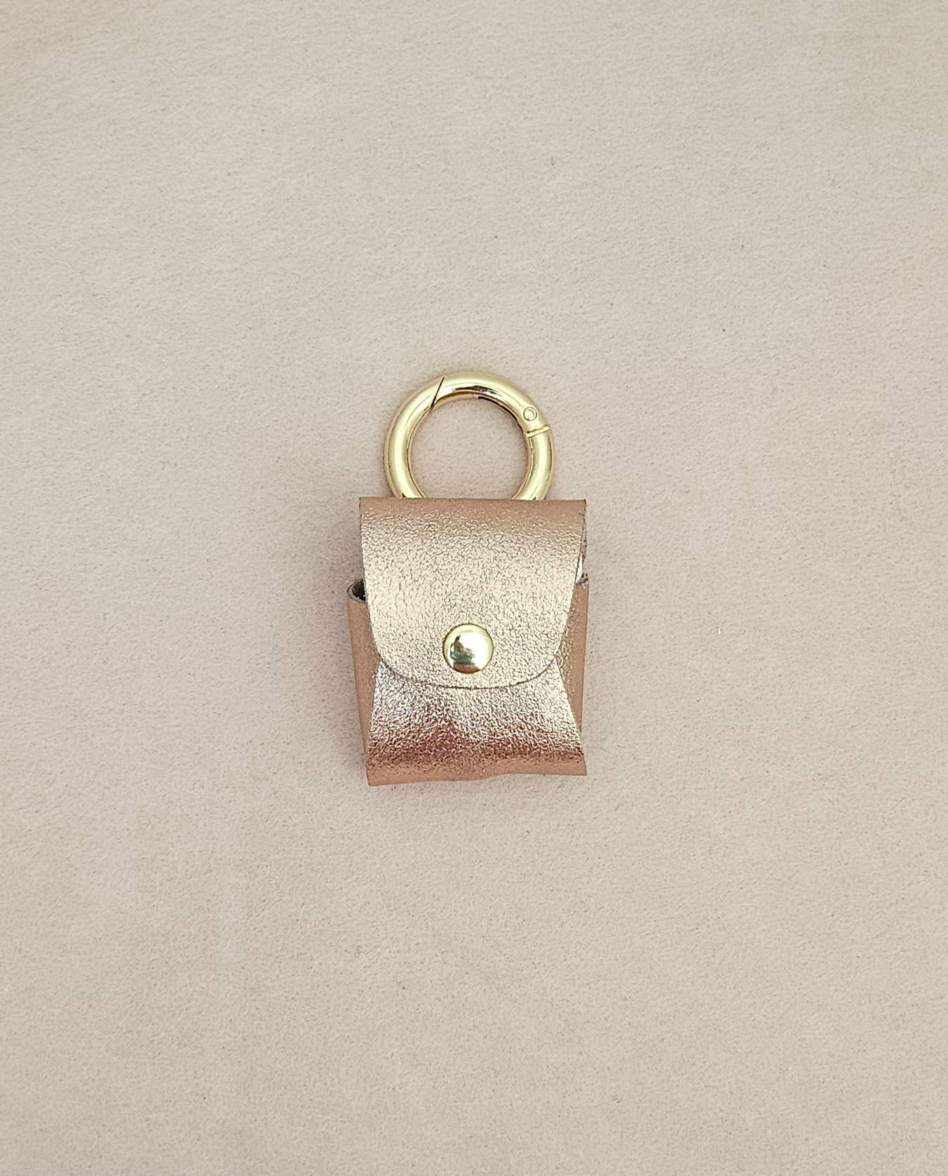 Étuis Porte-Écouteurs en Cuir Effet Métalique, Bijoux de Sac