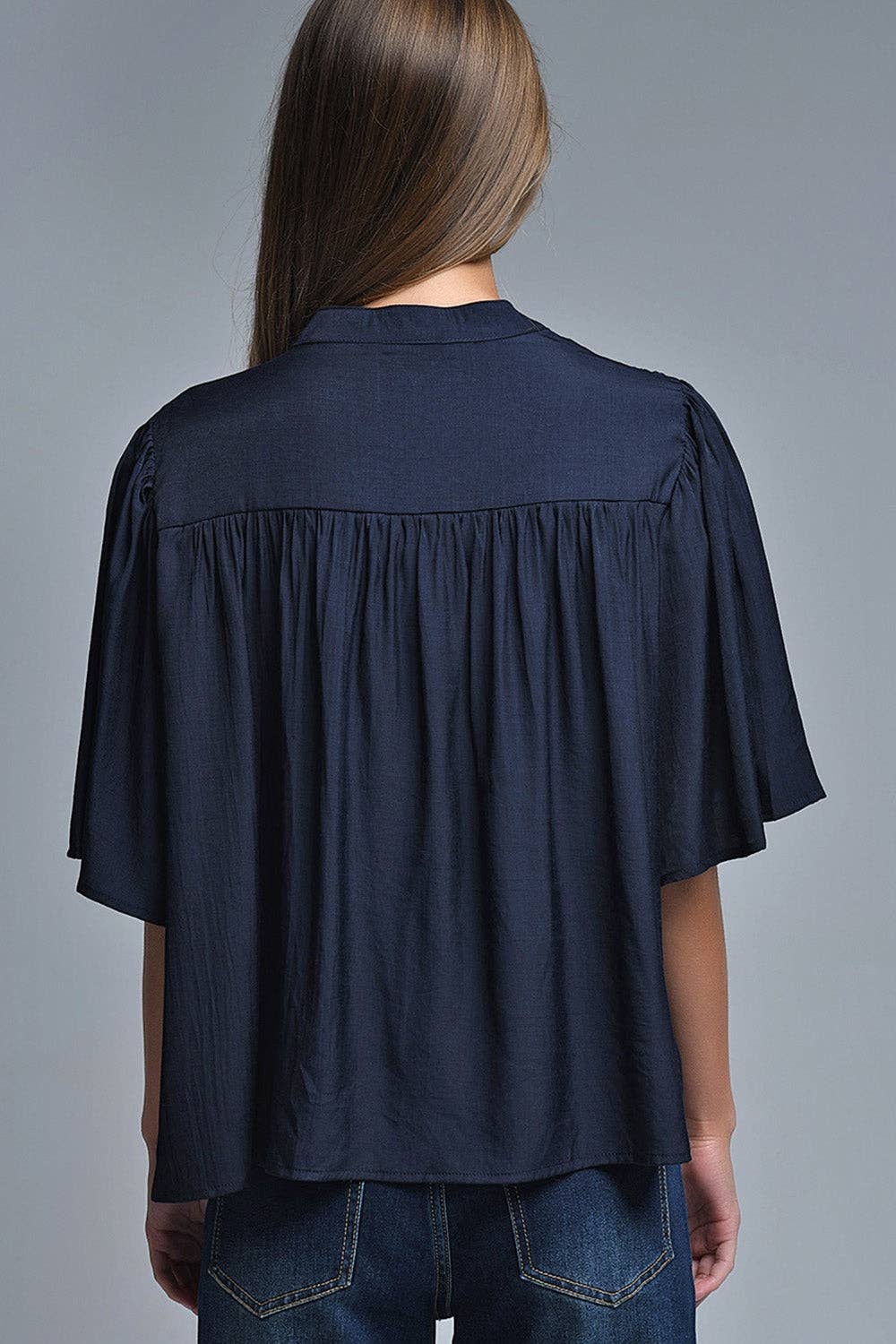 Blouse bohème bleu marine décontractée avec détails brodés