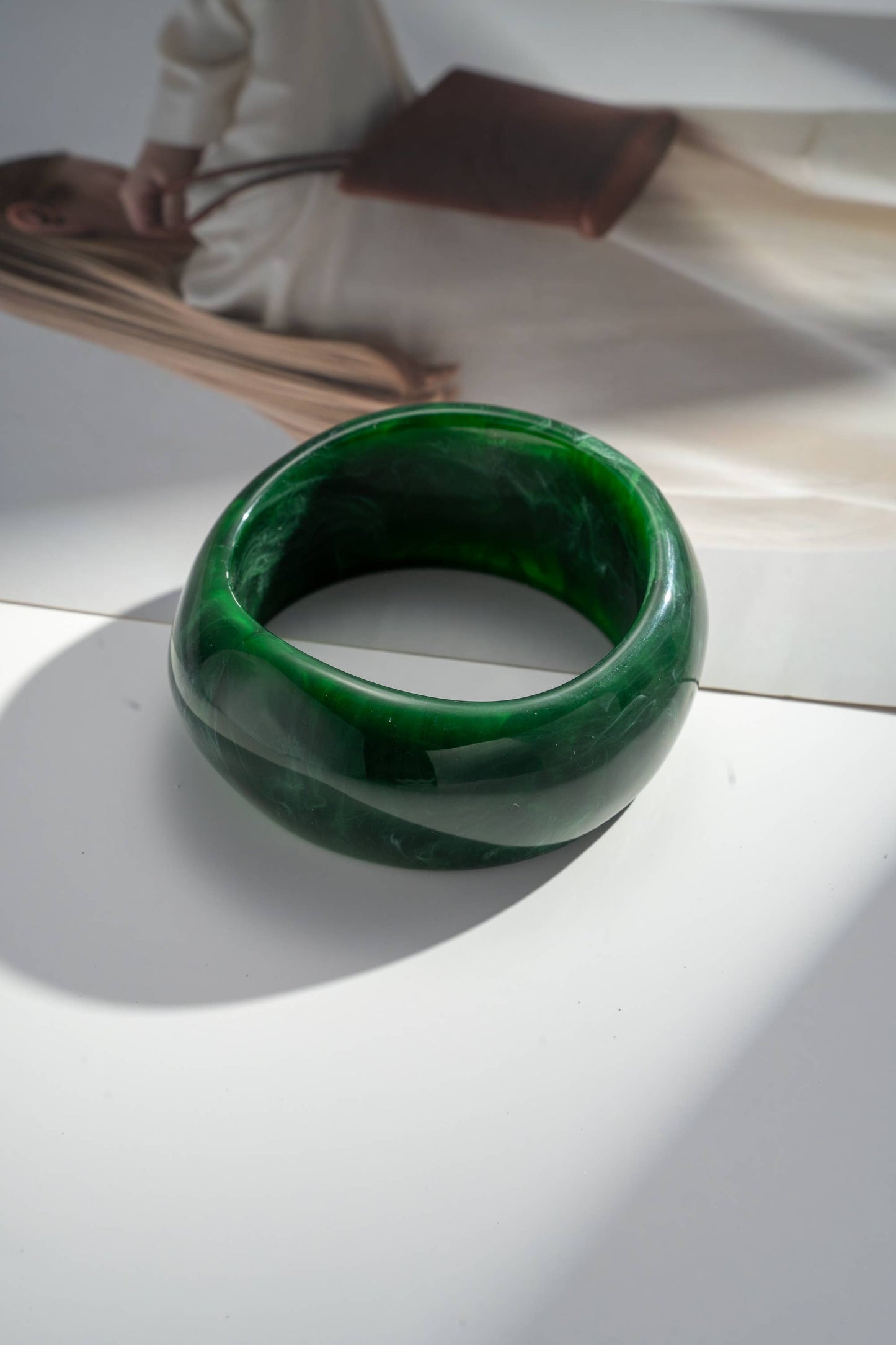 Bracelets jonc résine assortis - Écru bordeaux vert