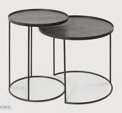 Set de 2 Tables d'Appoint à Plateau en Bois Noir - Ethnicraft