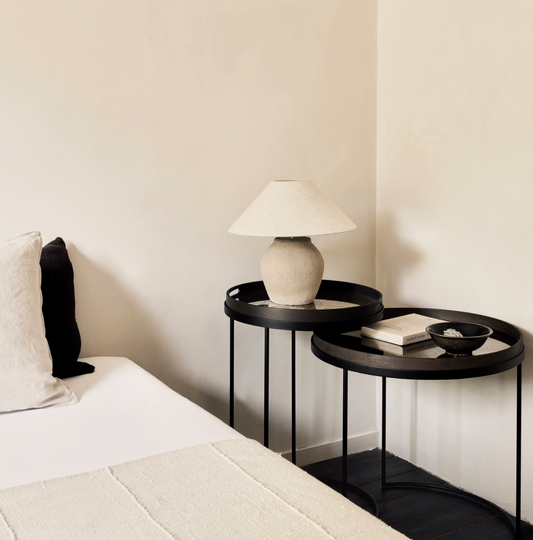 Set de 2 Tables d'Appoint à Plateau en Bois Noir - Ethnicraft