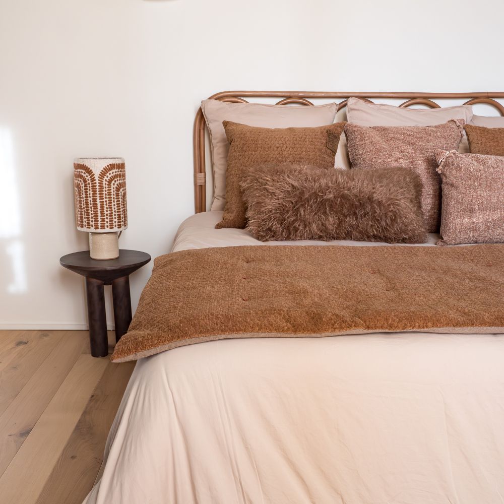 Coussin Vigogne Motifs Nid d'Abeille 50x50 cm - Bedandphilosophy