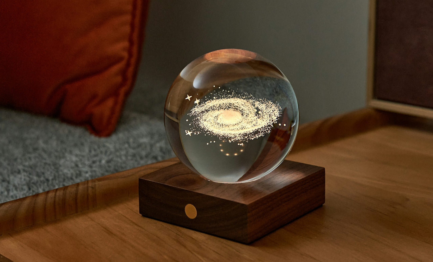 Lampe en Cristal Gravé avec Socle en Noyer - Gingko