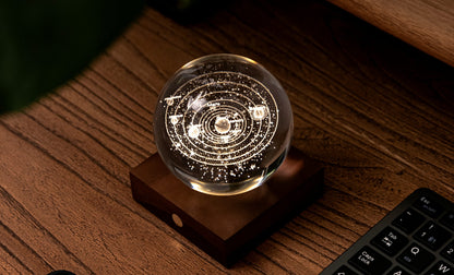 Lampe en Cristal Gravé avec Socle en Noyer - Gingko
