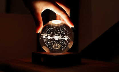 Lampe en Cristal Gravé avec Socle en Noyer - Gingko