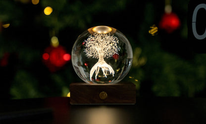 Lampe en Cristal Gravé avec Socle en Noyer - Gingko