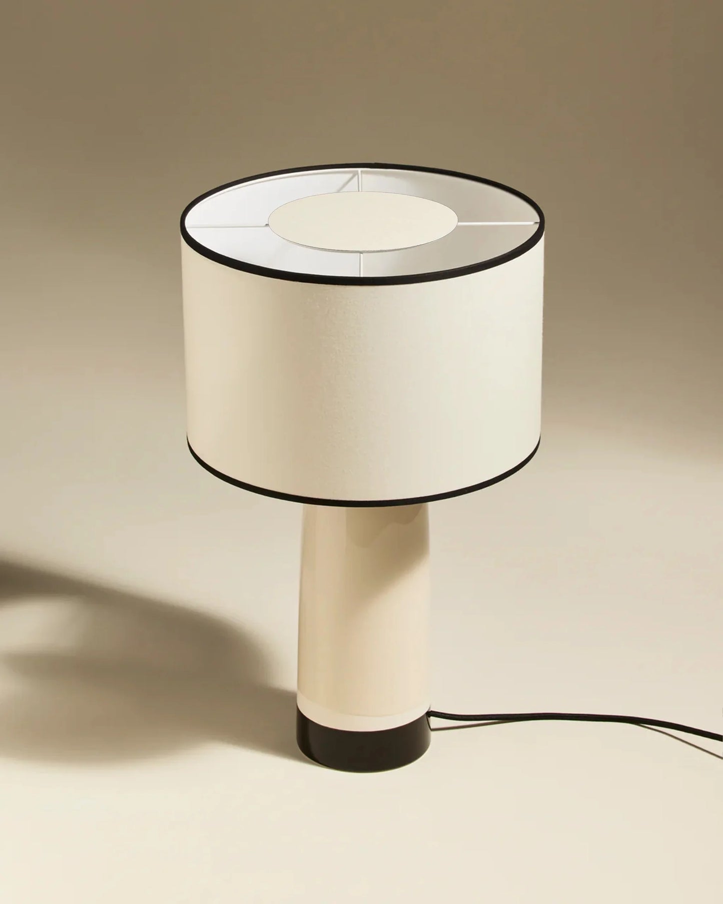 Lampe Sicilia en Céramique Écru/Noir - Maison Sarah Lavoine