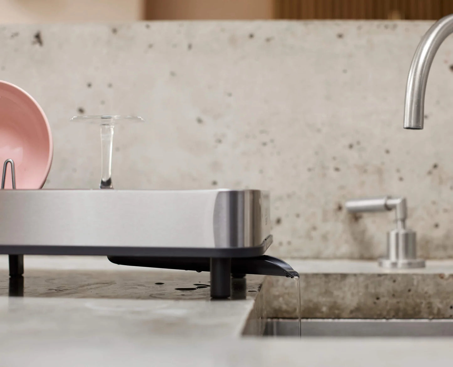Petit Egouttoir Vaisselle Expansible Inox Extend™ - Joseph Joseph