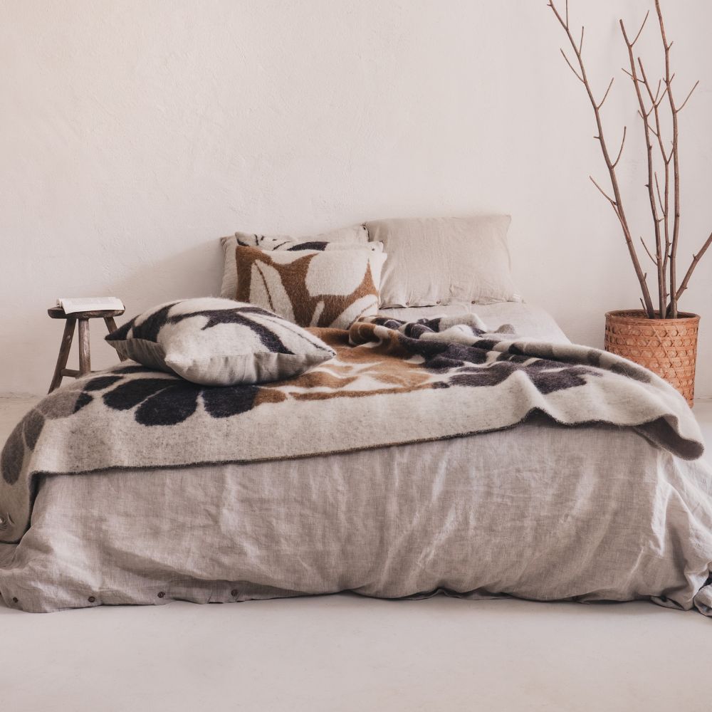 Coussin Mimo Fleuris en Laine & Lin 40x60 cm - Bedandphilosophy