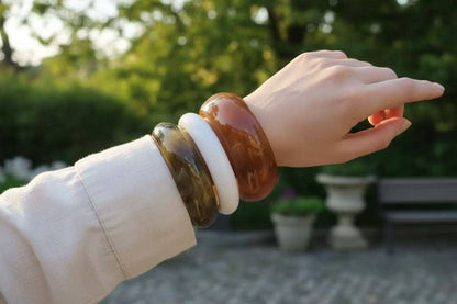 Bracelets Jonc résine formes organiques, couleurs chic